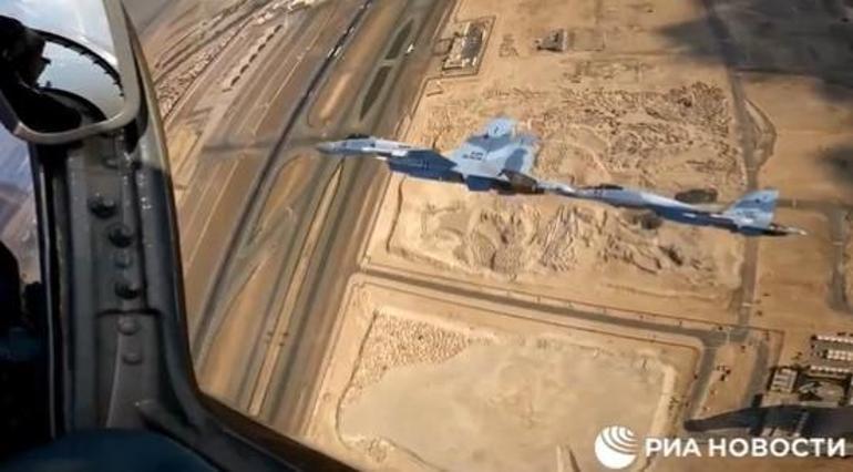 Moskovadan Abu Dabiye füzelerle uçtular Putin Orta Doğuya Su-35lerle indi