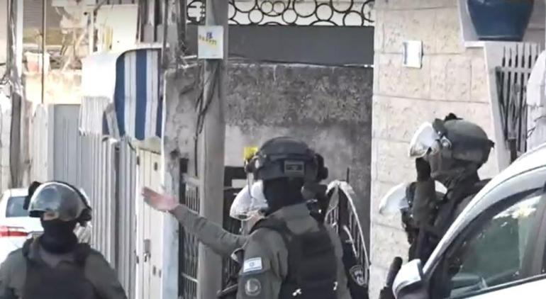 İsrail polisinden cuma namazı sonrası Filistinlilere sert müdahale