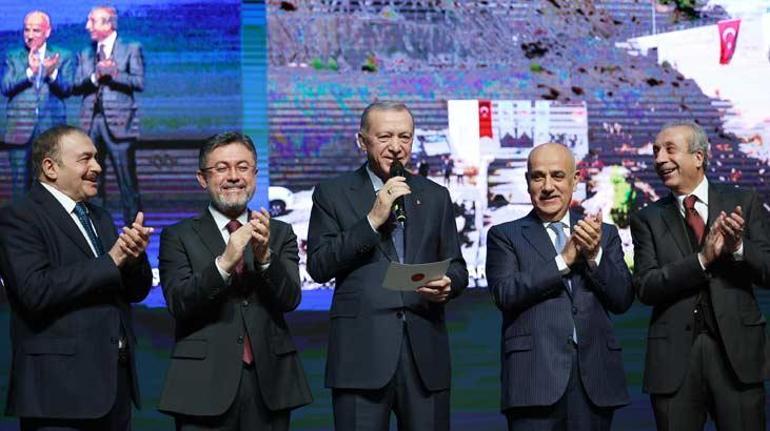Cumhurbaşkanı Erdoğan: Biz meydanlarda verdiği sözleri göreve gelince unutanlardan değiliz