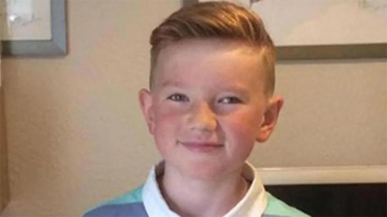 Altı yıldır kayıp olan İngiliz çocuk Alex Batty ailesiyle buluşturuldu