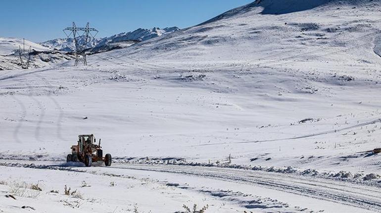 Kardan kapanan 134 yerleşim yerinin yolu açıldı