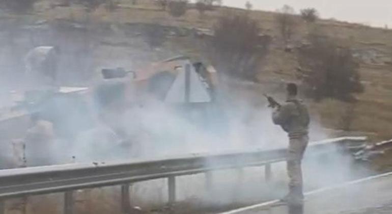 Adıyaman ve Mardinde zırhlı araçlar devrildi 5 asker yaralandı