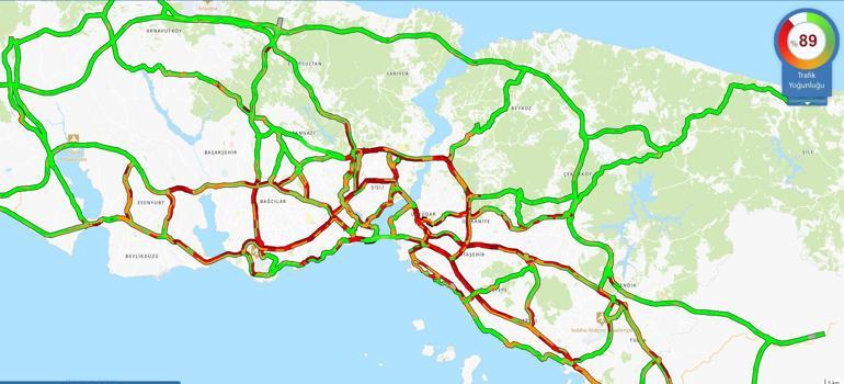 Son dakika... Valilik ve AKOMdan İstanbul için uyarı Trafik yoğunluk yüzde 90a yaklaştı