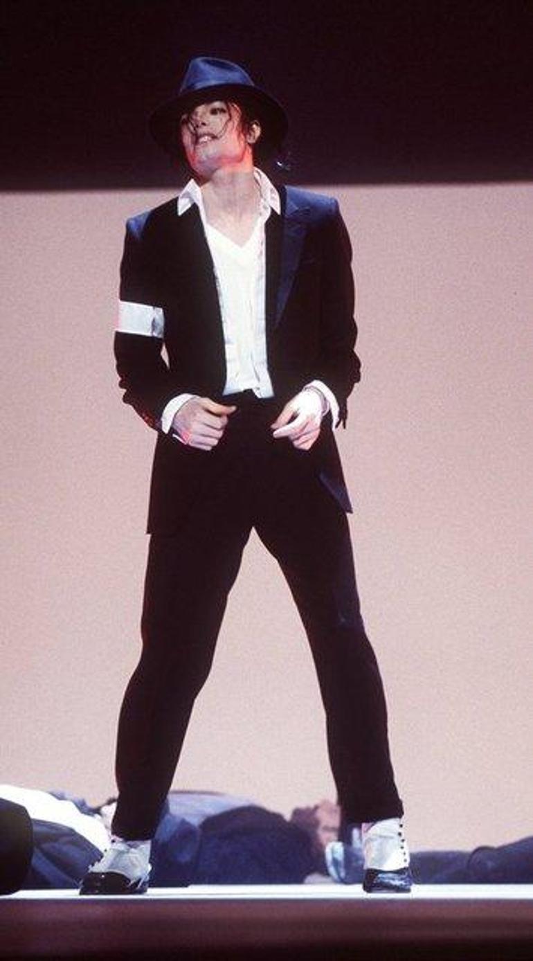 Michael Jacksonın yayınlanmamış kayıtlarının satışına mirasçılarından engel