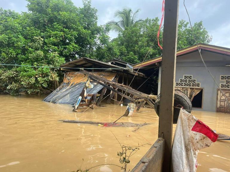 Taylandda sel felaketi: 20 bin ev etkilendi