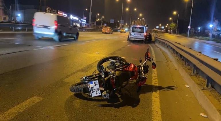 Hafif ticari araca çarpan motosikletin sürücüsü hayatını kaybetti