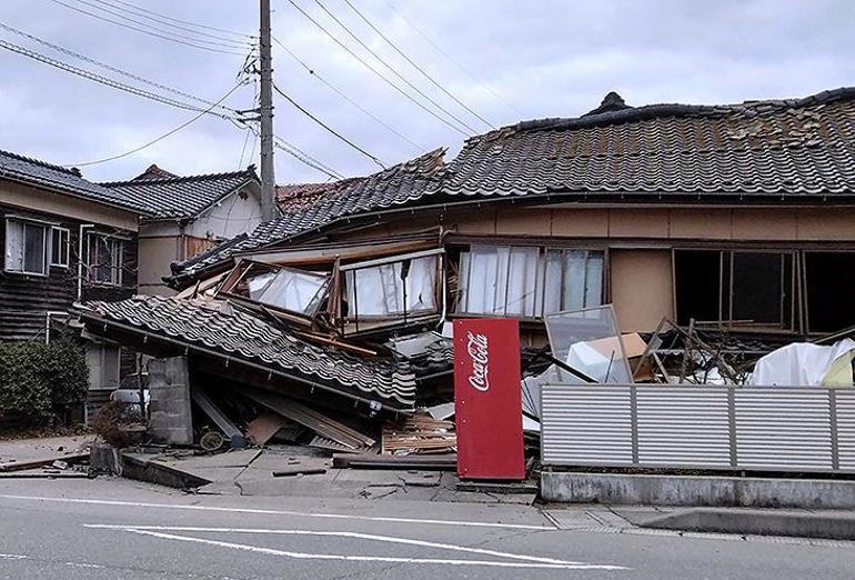 Japonyadan son dakika haberler: 7.5 Büyüklüğünde deprem İnanılmaz görüntüler