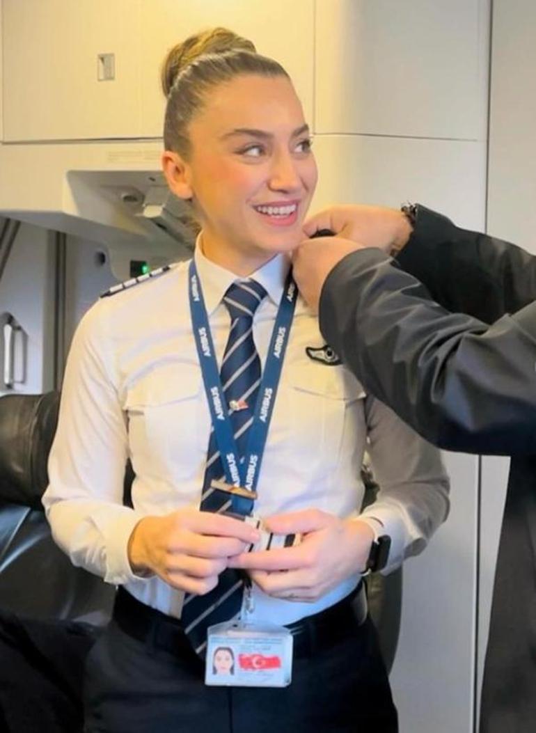 Sabri Sarıoğlunun eşi Yağmur Sarıoğlu kaptan pilotluğa terfi etti