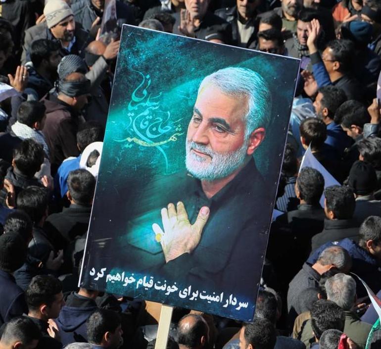 İran ordusuna giden talimat Tahran, ABD ve İsraile saldıracak mı