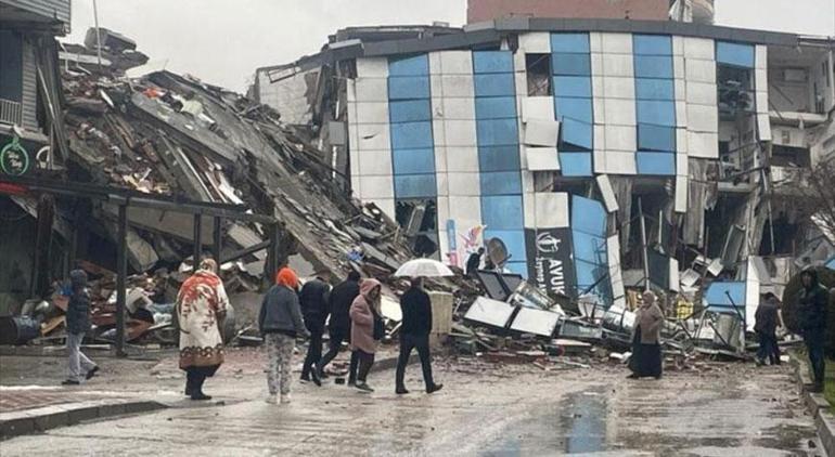 İsias Otelin sahibinden pes dedirten savunma Deprem 7.2 şiddetinde olsaydı otel yıkılmayacaktı