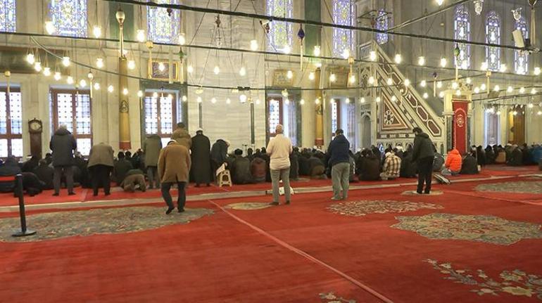 Fatih Camii imamına bıçaklı saldırı anı Saldırganın babasının ifadesi ortaya çıktı