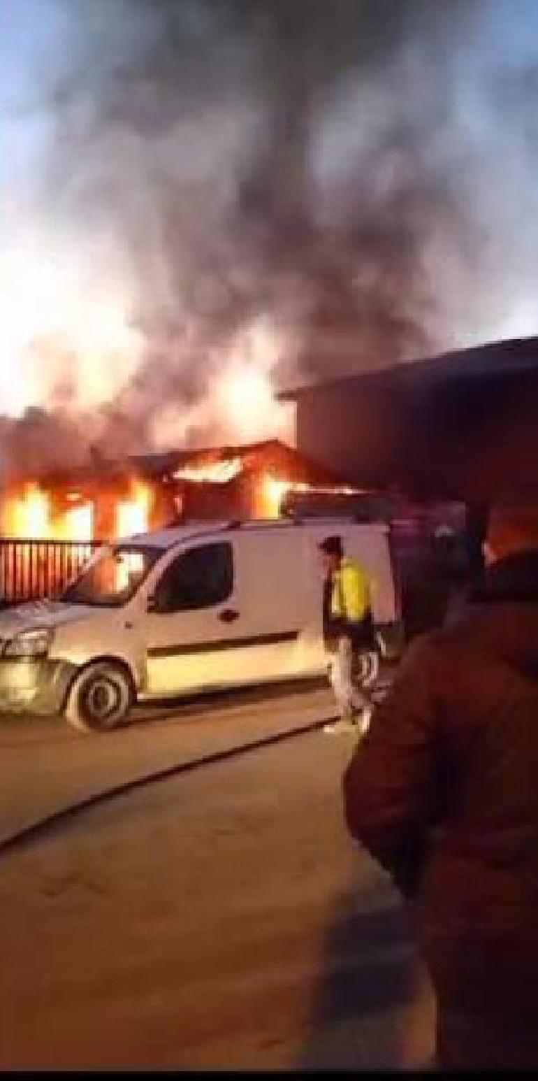 İstanbulda işçilerin konteynerinde yangın: 3 ölü