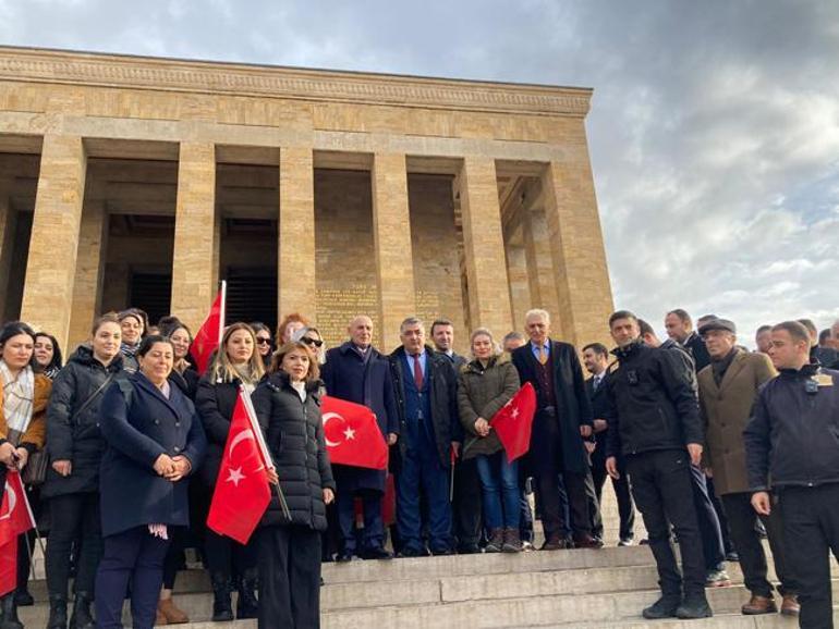 AK Parti Ankara belediye başkan adayı Turgut Altınok Anıtkabiri ziyaret etti