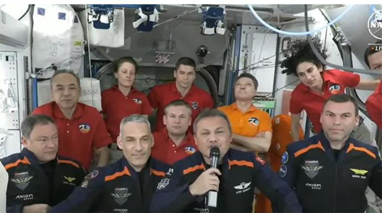 İlk Türk astronot Gezeravcı’dan ISS’te ilk Türkçe mesaj
