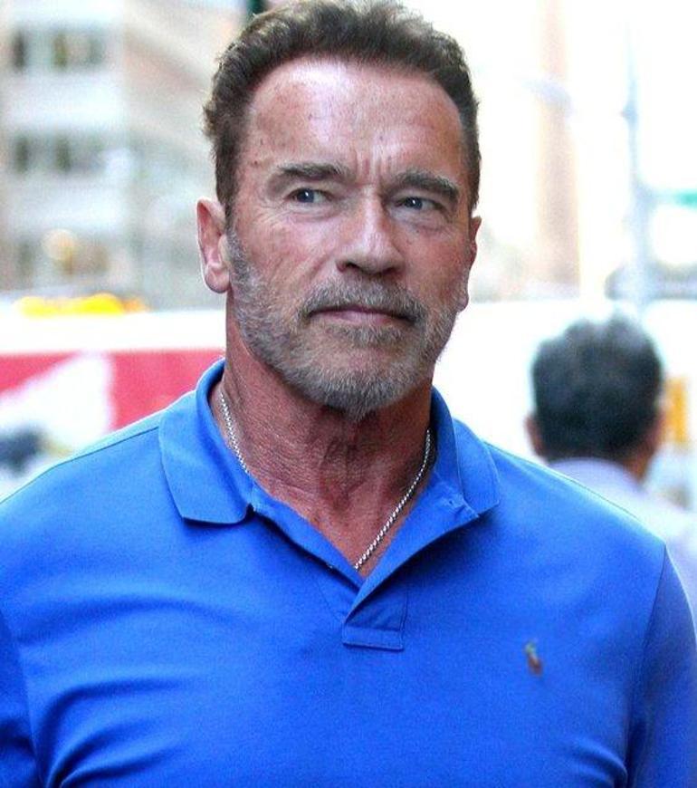 Arnold Schwarzeneggerın uğruna gözaltına alındığı saati satıldı