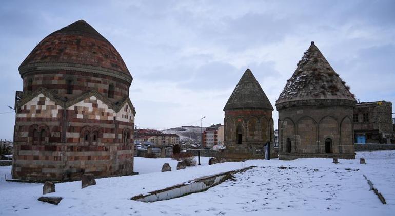 Rotahane Projesi ile Erzuruma gelen heyet, tarihi ve turistik yerleri gezdi