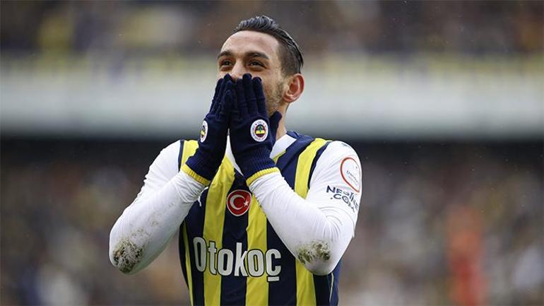 Fenerbahçede İrfan Can Kahveci fırtınası Kariyerinde bir ilke imza attı