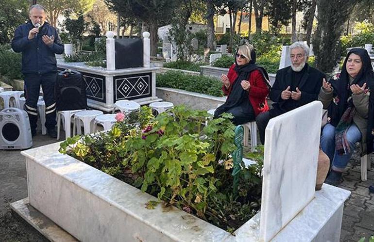 Fatma Giriksiz iki yıl Usta sanatçı mezarı başında anıldı