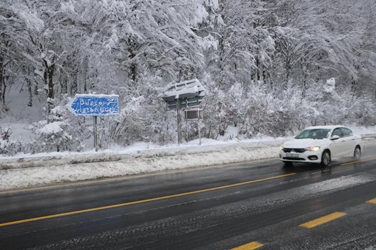 Kar yağışı durdu, Bolu Dağı geçişi trafiğe açıldı