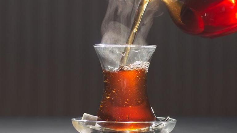 Tuzlu kahve yerini tuzlu çaya bıraktı ABD’li bilim insanından ‘çaya tuz atın’ çağrısı