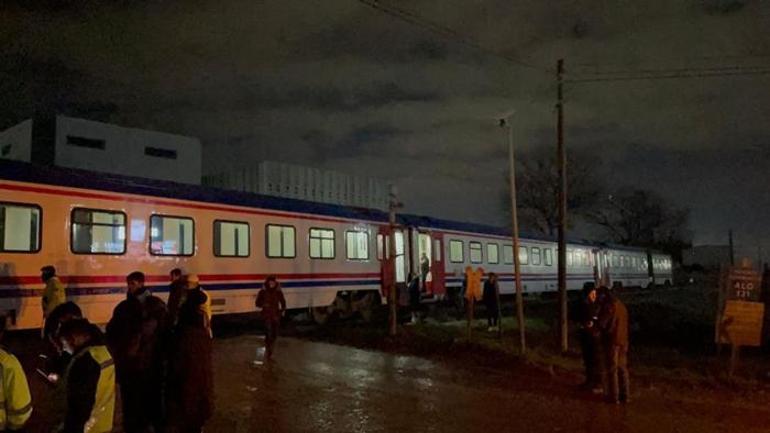 Tekirdağ’da yolcu treni beton mikseri ile çarpıştı 1 kişi yaralandı