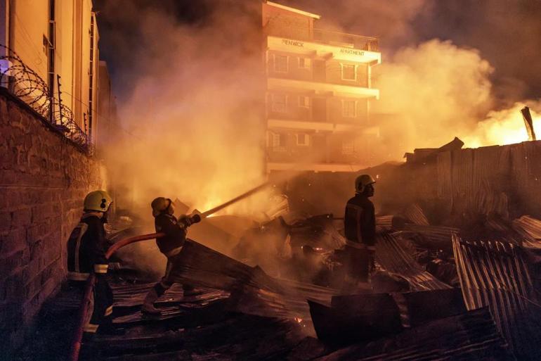 Nairobi yangını: Gaz patlaması iki kişiyi öldürdü ve 220den fazla kişiyi yaraladı