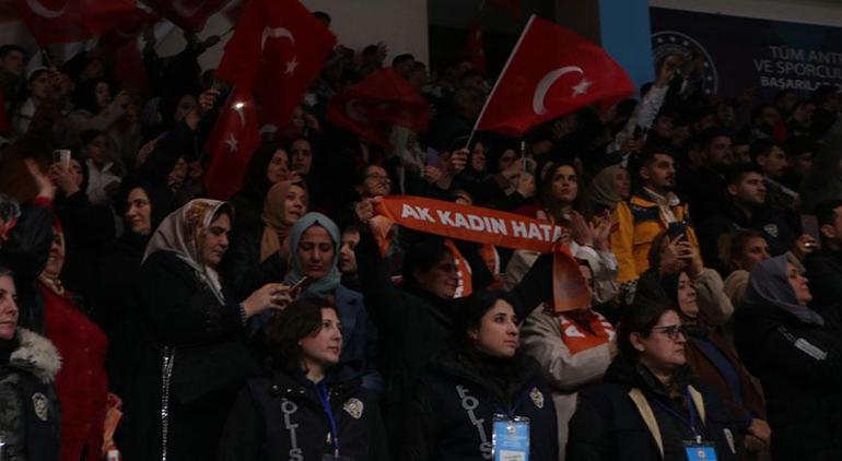 Son dakika: Cumhurbaşkanı Erdoğan Hatay ilçe adaylarını tanıttı