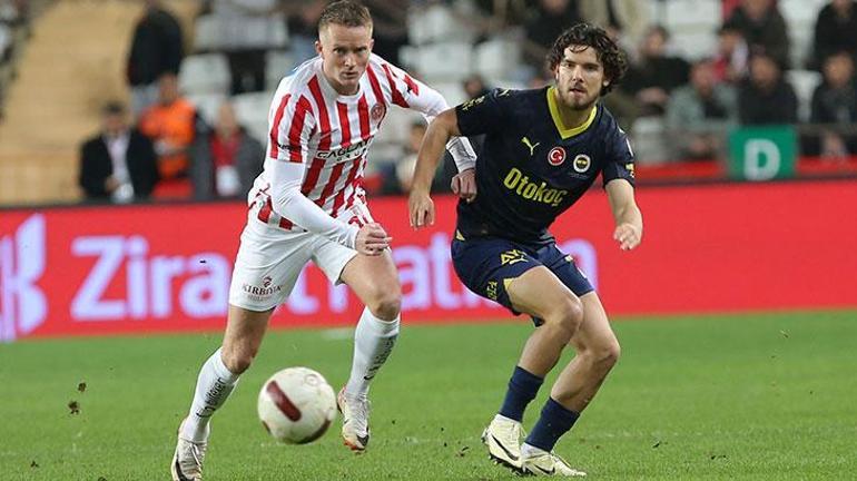 Spor yazarlarından Antalyaspor-Fenerbahçe maçı değerlendirmesi: İsmail Kartaldan hiç görmemiştik