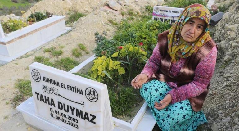 Depremde 3 evladını kaybeden Taha Duymaz’ın annesi: Benim için dün gibi