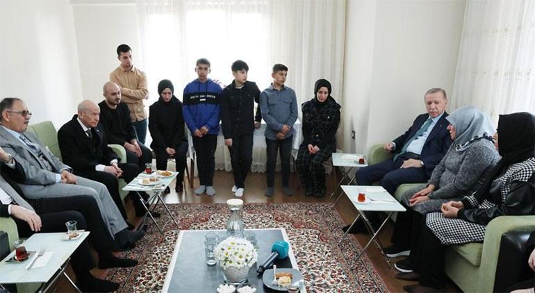Cumhurbaşkanı Erdoğan ve MHP Lideri Bahçeliden depremzede aileye ziyaret