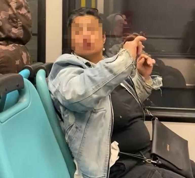 Metroyu karıştıran olay Genç kızın video çektiğini görünce saldırdı