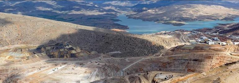 Canlı Anlatım: Son dakika: Erzincan'da altın madeninde toprak kayması! Göçük altında işçiler var