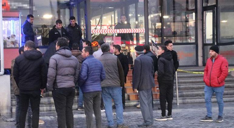 Afyonkarahisar- İzmir karayolunda restoranın tavanı çöktü 11 kişi yaralandı