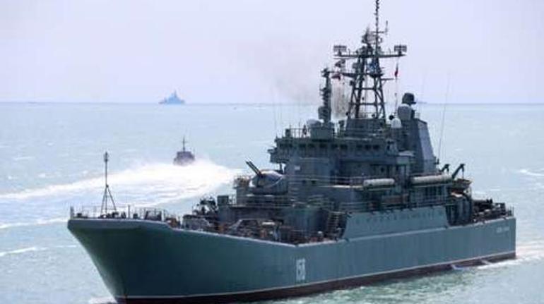 Dünyada son dakika...  Rus çıkarma gemisine USV saldırısı