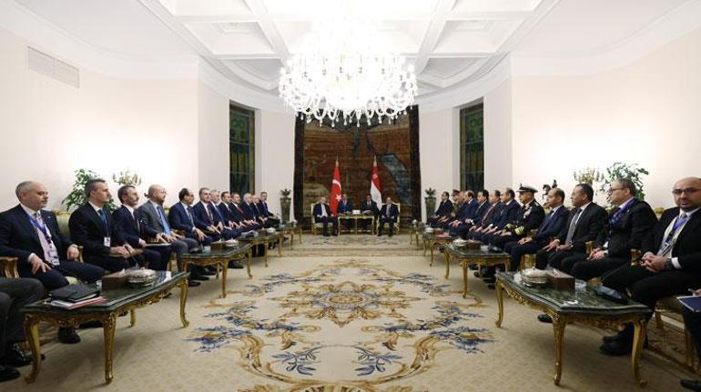 Cumhurbaşkanı Erdoğan 12 yıl sonra Mısırda