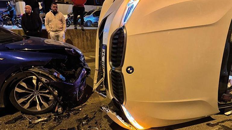 İzmirde sosyal medya için video çekerken kazayı görüntüledi