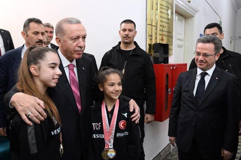 Erdoğan, Özgür Özelin memleketinden seslendi: 31 Martta onu da özgürleştireceğiz
