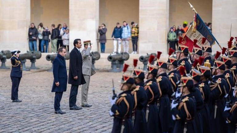 2013 yılından beri ilk Katar Emiri Al Thaniden Fransaya resmi ziyaret