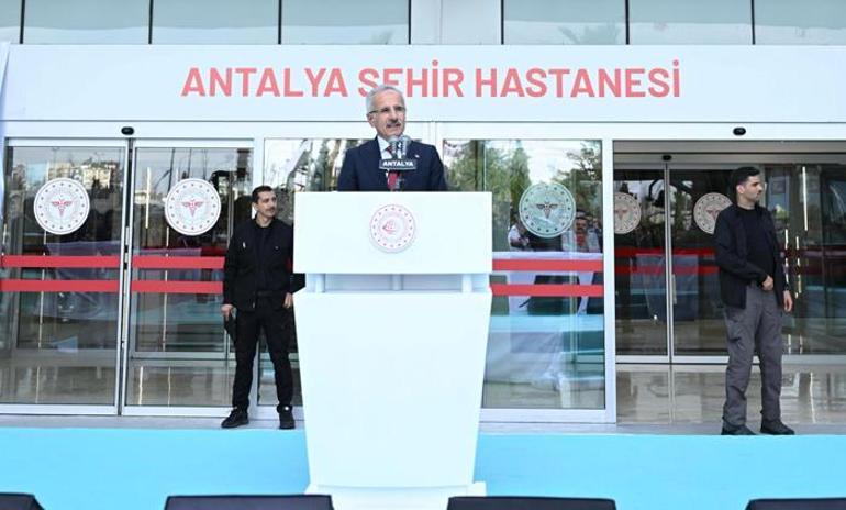 Bakan Uraloğlu duyurdu Antalya - Alanya arası 45 dakika olacak