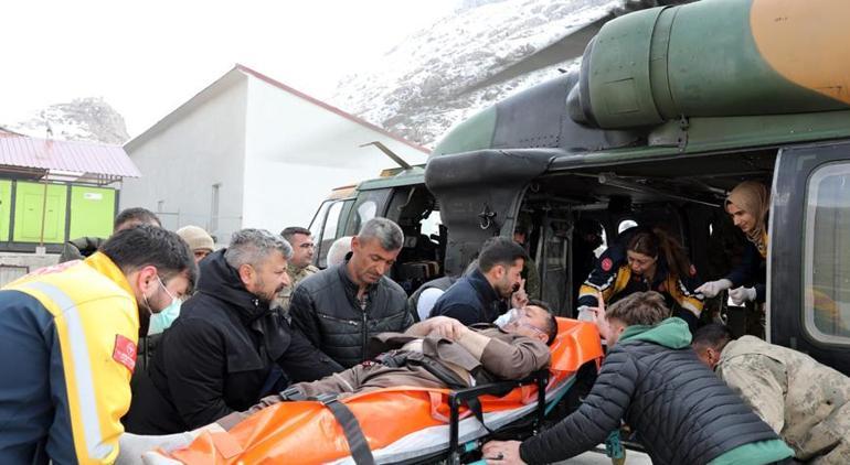 Şırnakta kalp krizi geçiren bir kişi askeri helikopterle hastaneye ulaştırıldı