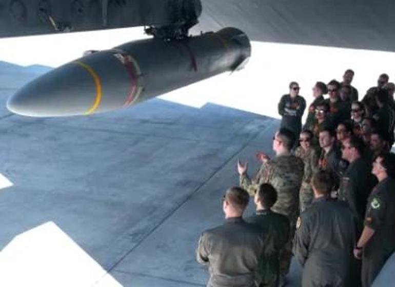 AGM-183ü Guama getirdiler ABDnin uzaydan hedefini vuran silahı, okların gösterdiği ülke ortaya çıktı
