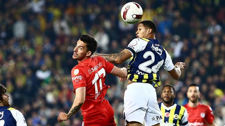 Fenerbahçe-Pendikspor maçına Mert Hakan Yandaş damga vurdu Süper Ligde bir ilki yaşadı