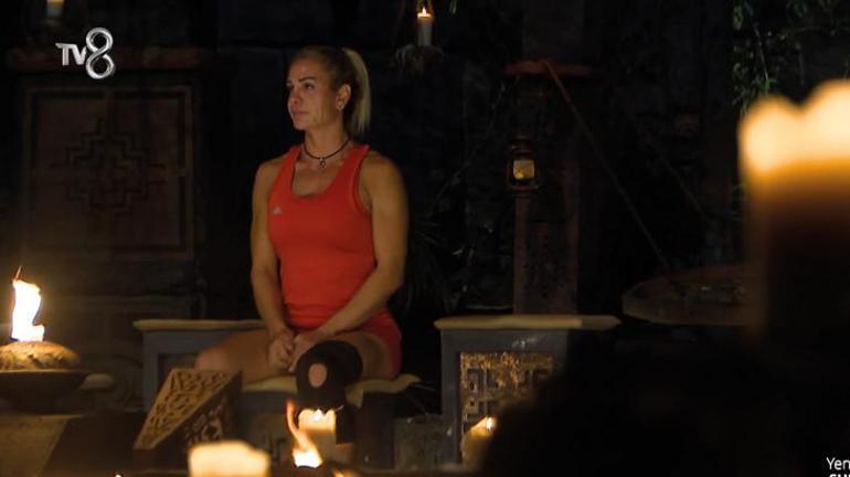 Survivor All Star 2024te ikinci eleme adayı belli oldu Nagihan Karadere gözyaşları içinde kaldı