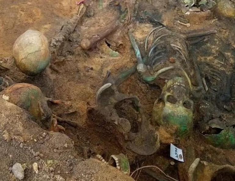 Avrupanın göbeğinde toplu mezar Dünyanın konuştuğu kare, kadın ve çocukları gömdüler