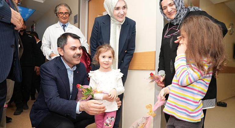 Murat Kurum Bezmialem Vakıf Üniversitesi Hastanesinde iftara katıldı