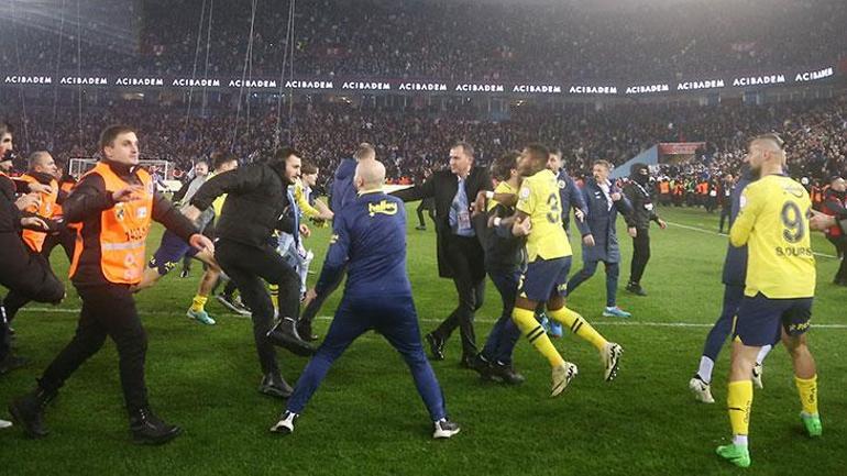 Fenerbahçede iş çok ciddi Ligden çekilme düşüncesine camiadan büyük destek