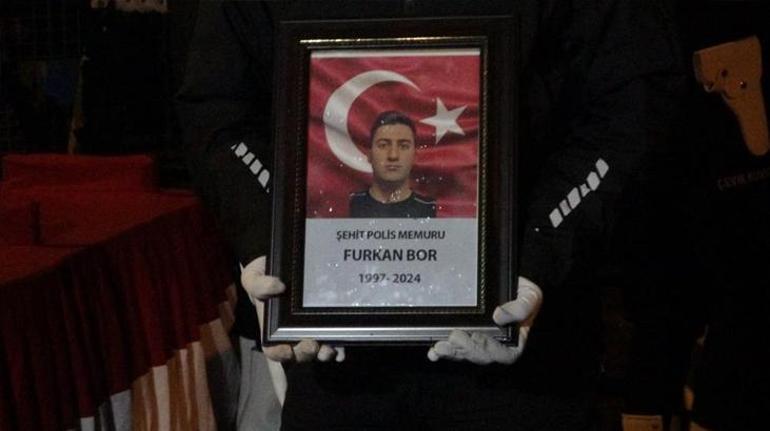 Kazada şehit düşen polis Furkan Bor son yolculuğuna uğurlandı