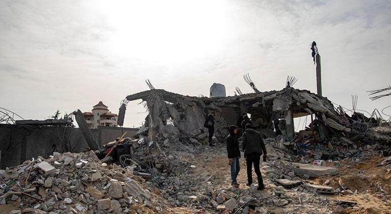 İsrail saldırılarına ara vermiyor Gazzede bir hastane daha hizmet dışı kaldı