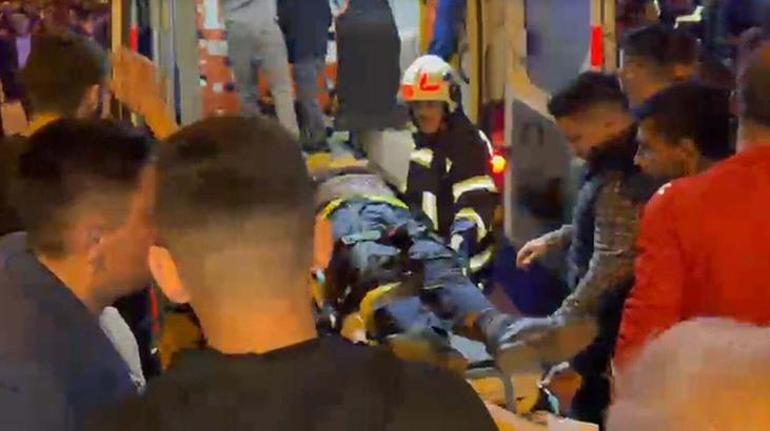 CHPde coşkulu kutlamaya balkon dayanmadı: 3ü ağır, 8 yaralı