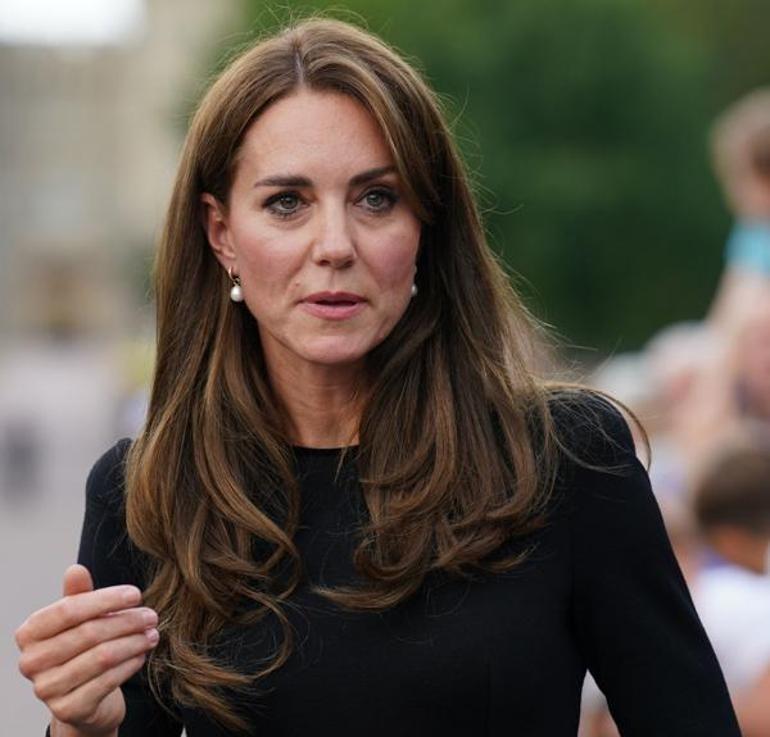 Kate Middletonın kanser açıklaması videosuna uyarı notu eklendi